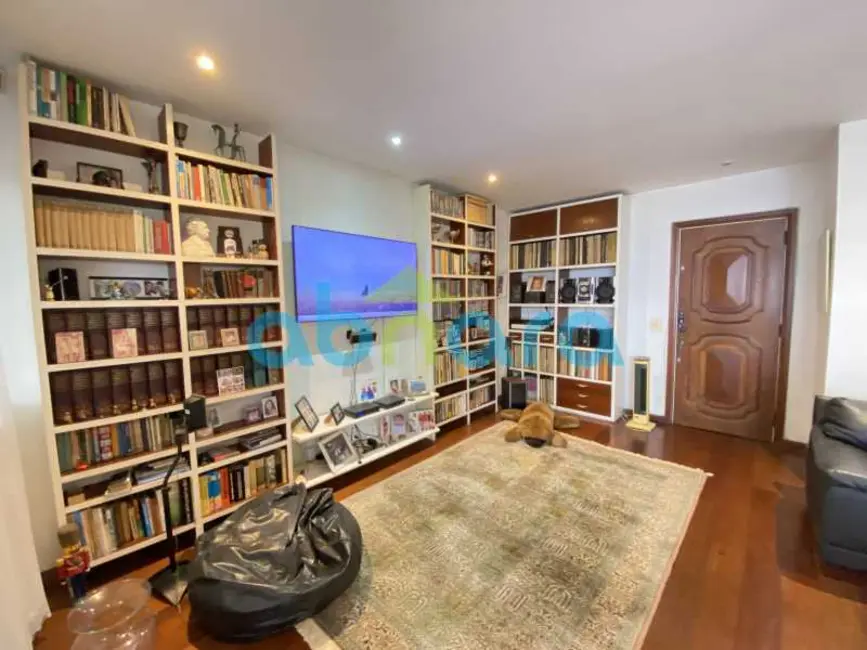 Apartamento com 4 quartos à venda, 210m2 em Rio De Janeiro - RJ - imagem 6 Foto 6 de Apartamento com 4 quartos à venda, 210m2 em Rio De Janeiro - RJ