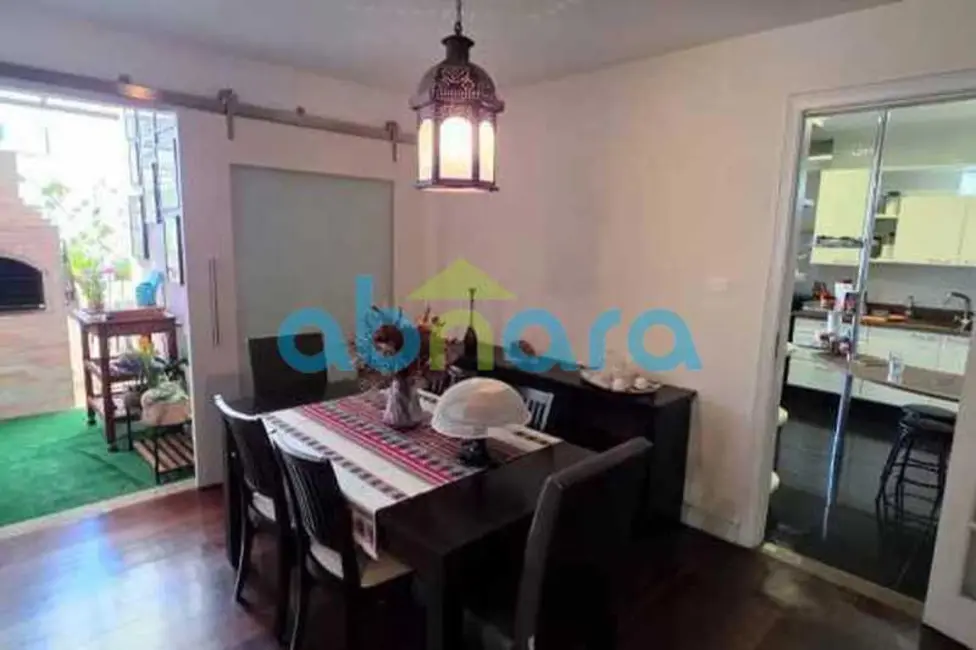 Apartamento com 4 quartos à venda, 180m2 em Rio De Janeiro - RJ - imagem 8 Foto 8 de Apartamento com 4 quartos à venda, 180m2 em Rio De Janeiro - RJ