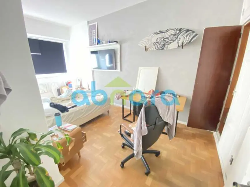 Foto 9 de Apartamento com 4 quartos à venda, 155m2 em Rio De Janeiro - RJ