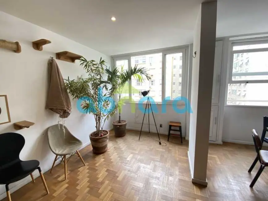 Foto 2 de Apartamento com 4 quartos à venda, 155m2 em Rio De Janeiro - RJ