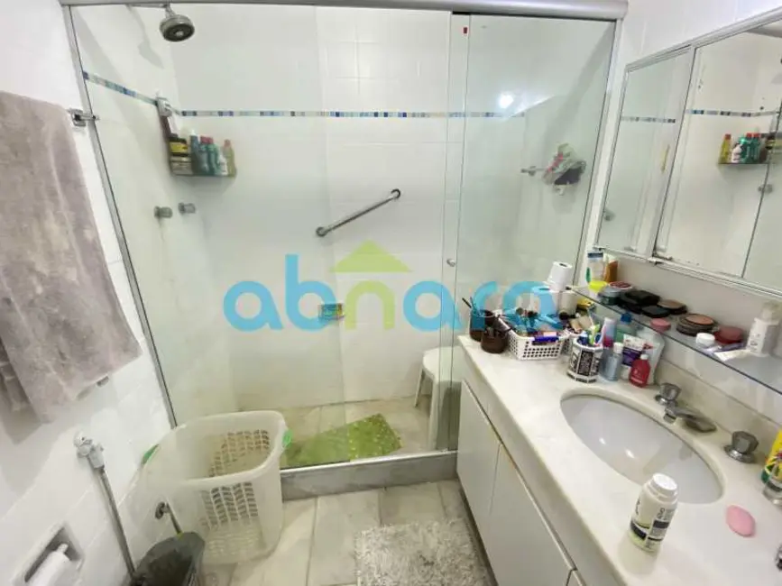 Apartamento com 4 quartos à venda, 170m2 em Rio De Janeiro - RJ - imagem 7 Foto 7 de Apartamento com 4 quartos à venda, 170m2 em Rio De Janeiro - RJ