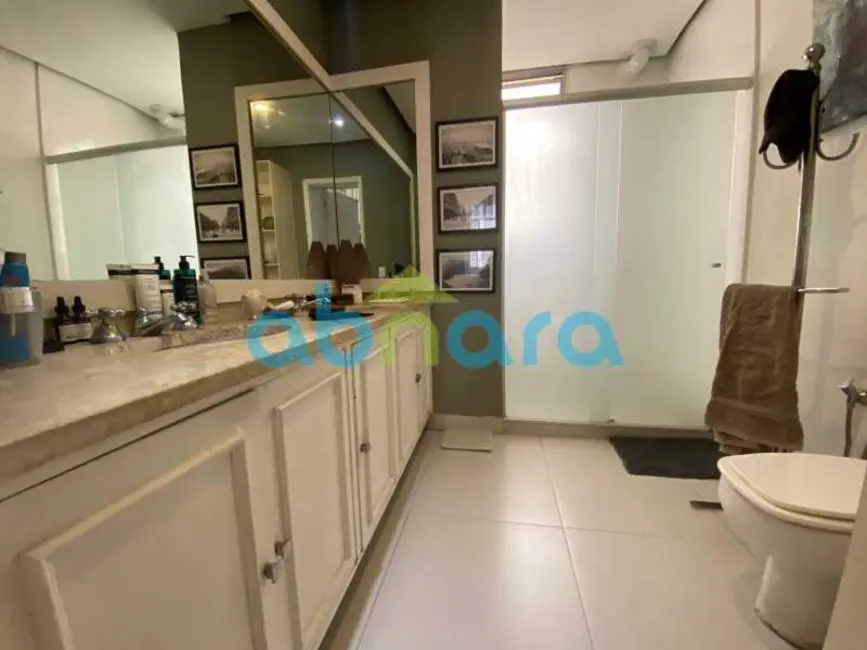 Foto 7 de Apartamento com 4 quartos à venda, 225m2 em Rio De Janeiro - RJ