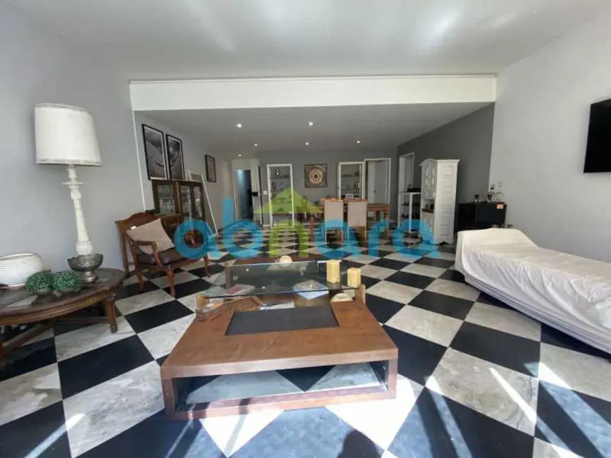 Foto 2 de Apartamento com 4 quartos à venda, 225m2 em Rio De Janeiro - RJ