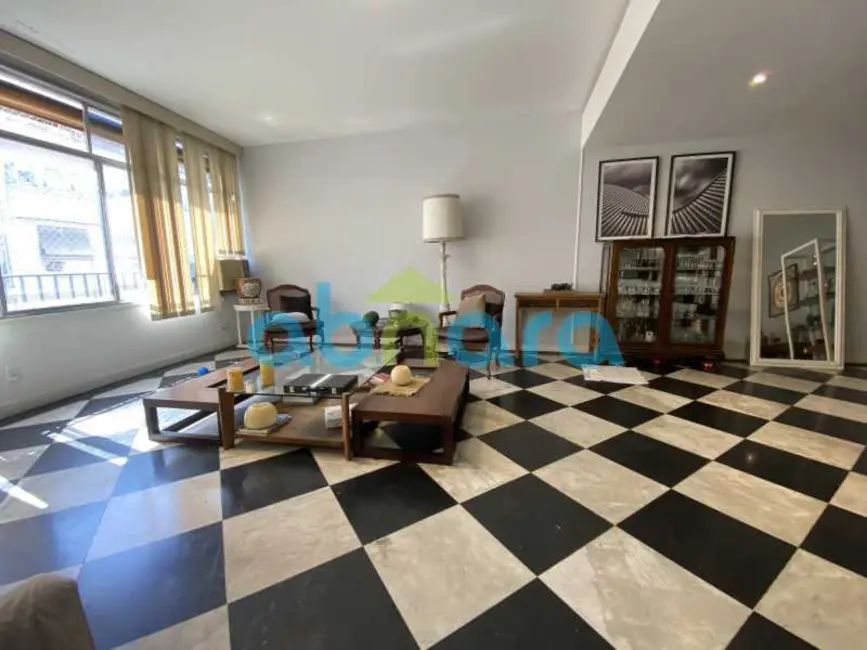 Foto 3 de Apartamento com 4 quartos à venda, 225m2 em Rio De Janeiro - RJ
