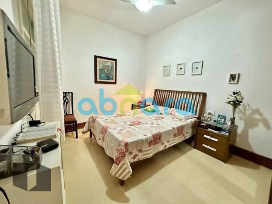 Foto 9 de Apartamento com 4 quartos à venda, 150m2 em Rio De Janeiro - RJ