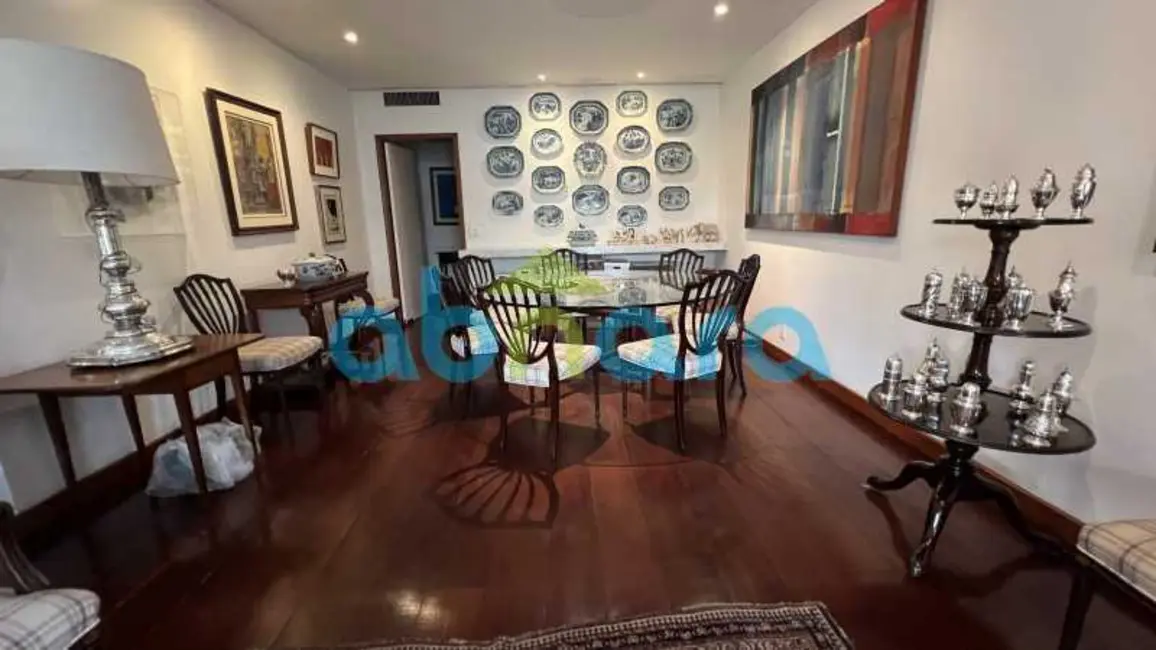 Apartamento com 5 quartos à venda, 260m2 em Rio De Janeiro - RJ - imagem 7 Foto 7 de Apartamento com 5 quartos à venda, 260m2 em Rio De Janeiro - RJ