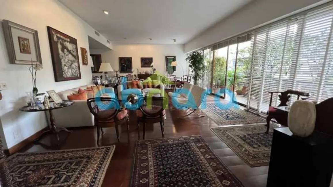 Apartamento com 5 quartos à venda, 260m2 em Rio De Janeiro - RJ - imagem 4 Foto 4 de Apartamento com 5 quartos à venda, 260m2 em Rio De Janeiro - RJ