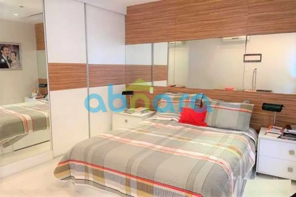 Foto 8 de Apartamento com 5 quartos à venda, 300m2 em Rio De Janeiro - RJ