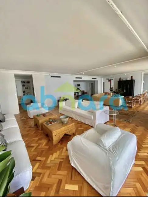 Foto 1 de Apartamento com 5 quartos à venda, 560m2 em Rio De Janeiro - RJ