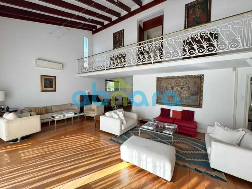 Foto 1 de Casa com 4 quartos à venda, 452m2 em Rio De Janeiro - RJ