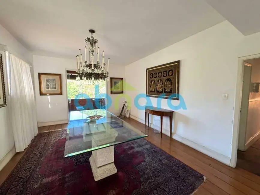 Foto 2 de Casa com 4 quartos à venda, 452m2 em Rio De Janeiro - RJ