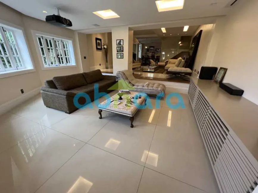 Foto 6 de Casa com 5 quartos à venda, 800m2 em Rio De Janeiro - RJ