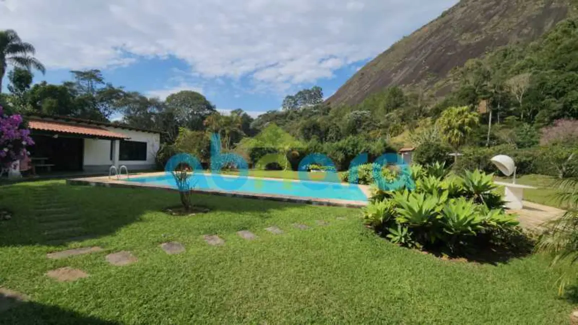 Casa com 5 quartos à venda, 5000m2 em Petropolis - RJ - imagem 1 Foto 1 de Casa com 5 quartos à venda, 5000m2 em Petropolis - RJ