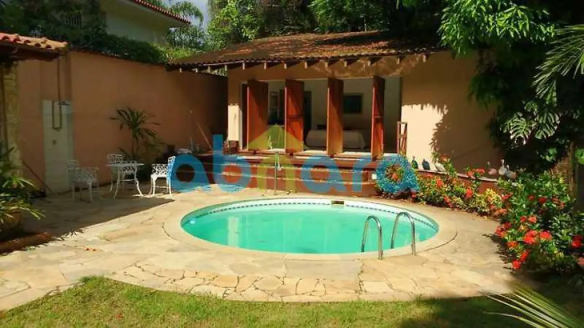 Foto 7 de Casa com 6 quartos à venda, 480m2 em Rio De Janeiro - RJ