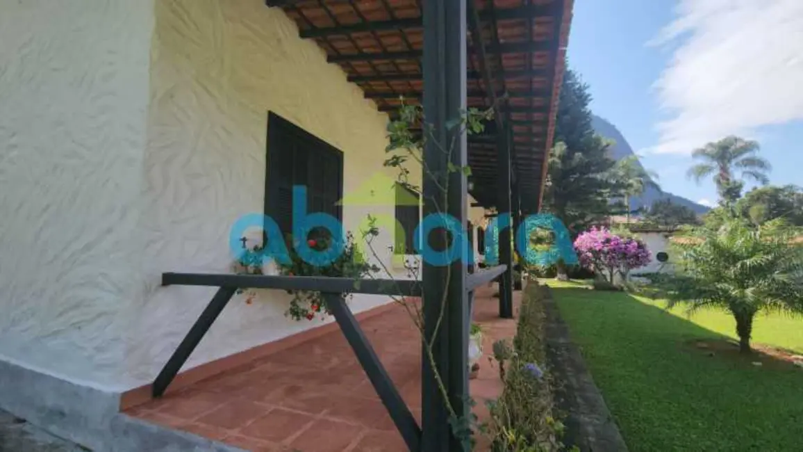 Foto 2 de Chácara com 5 quartos à venda, 5000m2 em Petropolis - RJ