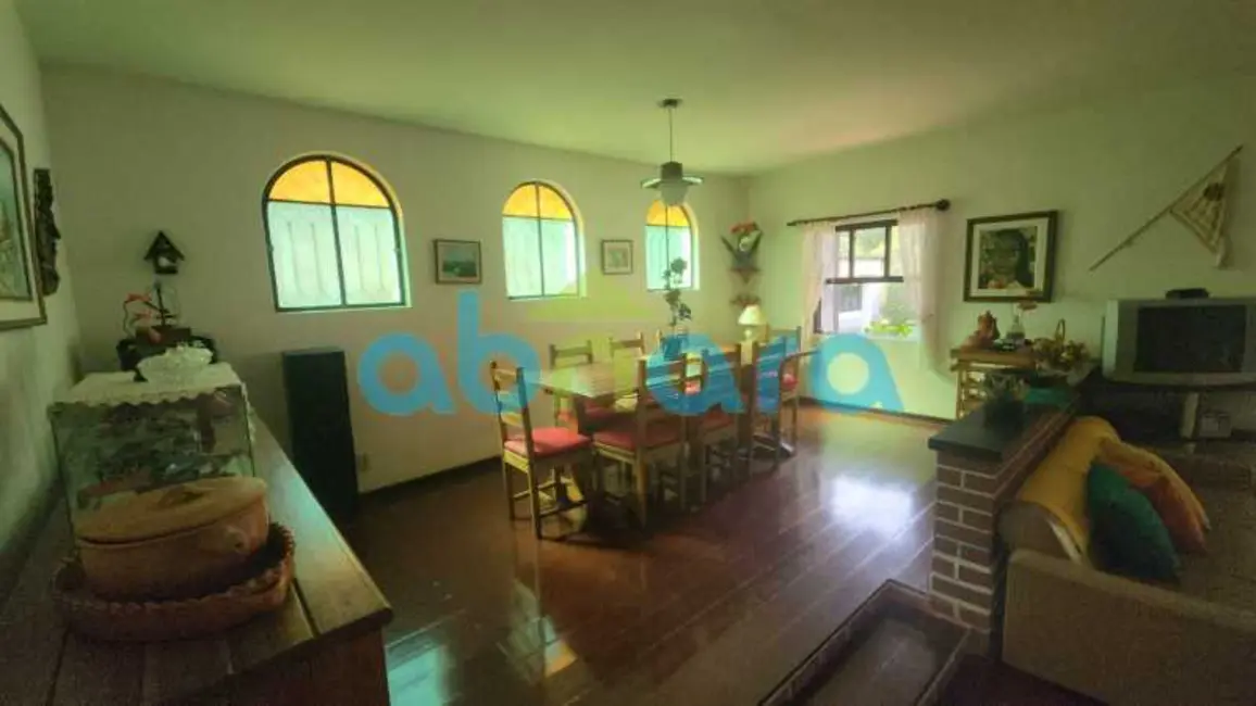 Foto 4 de Chácara com 5 quartos à venda, 5000m2 em Petropolis - RJ