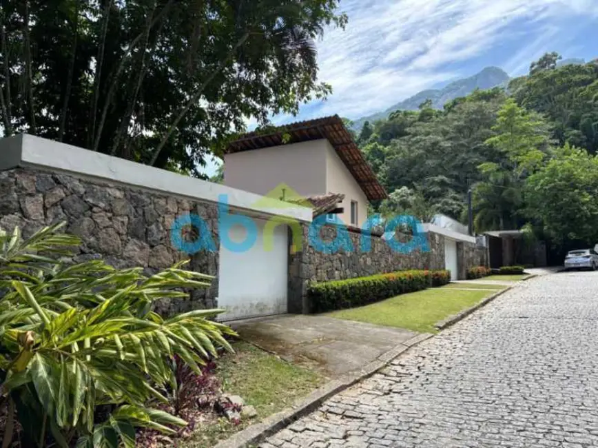 Casa de Condomínio com 5 quartos à venda, 619m2 em Rio De Janeiro - RJ - imagem 4 Foto 4 de Casa de Condomínio com 5 quartos à venda, 619m2 em Rio De Janeiro - RJ
