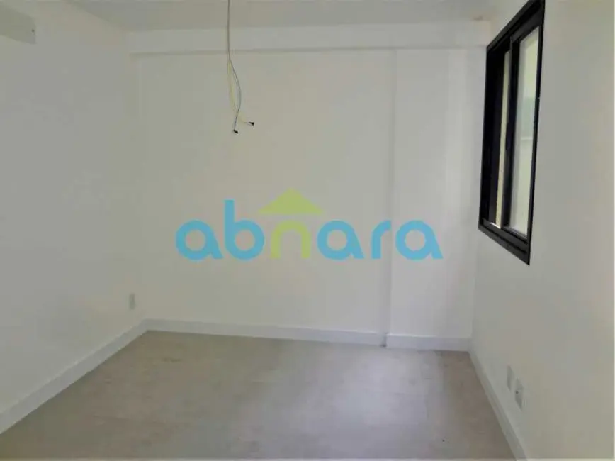 Cobertura com 2 quartos à venda, 181m2 em Rio De Janeiro - RJ - imagem 8 Foto 8 de Cobertura com 2 quartos à venda, 181m2 em Rio De Janeiro - RJ