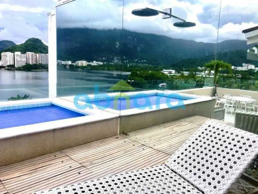 Foto 2 de Cobertura com 3 quartos à venda, 202m2 em Rio De Janeiro - RJ
