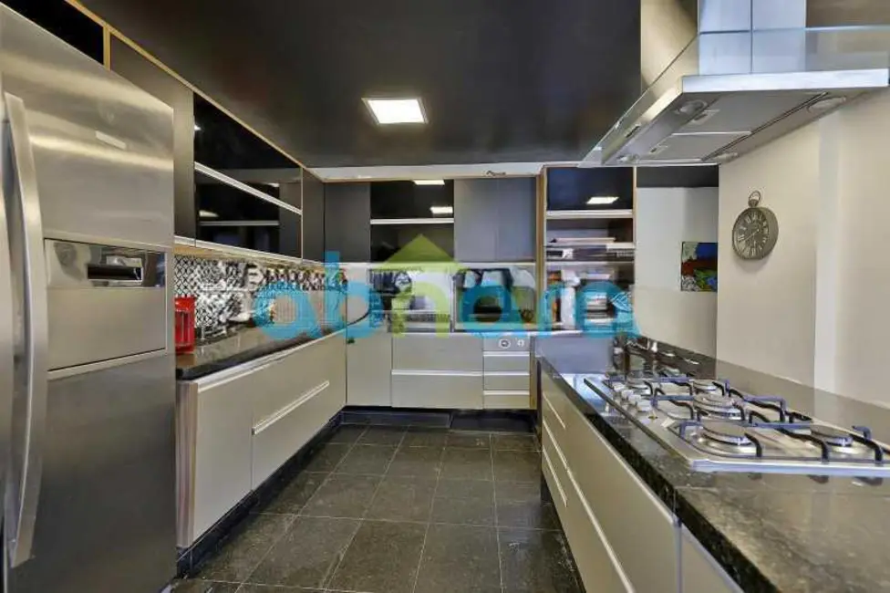 Foto 8 de Cobertura com 3 quartos à venda, 300m2 em Rio De Janeiro - RJ