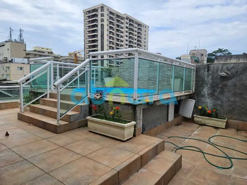Cobertura com 3 quartos à venda, 220m2 em Rio De Janeiro - RJ - imagem 2 Foto 2 de Cobertura com 3 quartos à venda, 220m2 em Rio De Janeiro - RJ