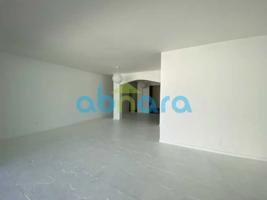 Foto 4 de Cobertura com 3 quartos à venda, 220m2 em Rio De Janeiro - RJ