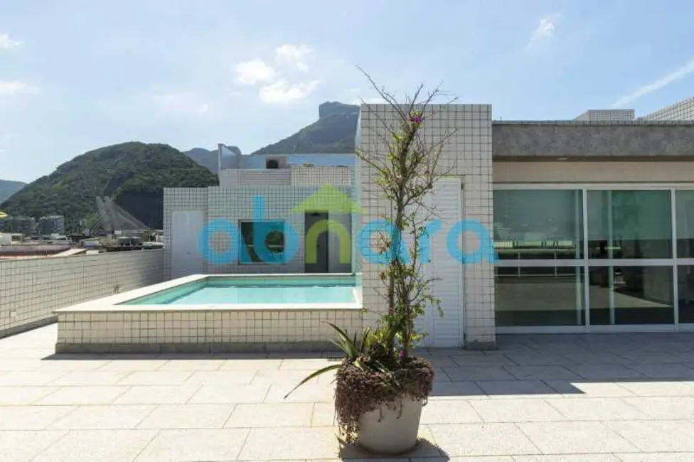 Foto 2 de Cobertura com 3 quartos à venda, 420m2 em Rio De Janeiro - RJ
