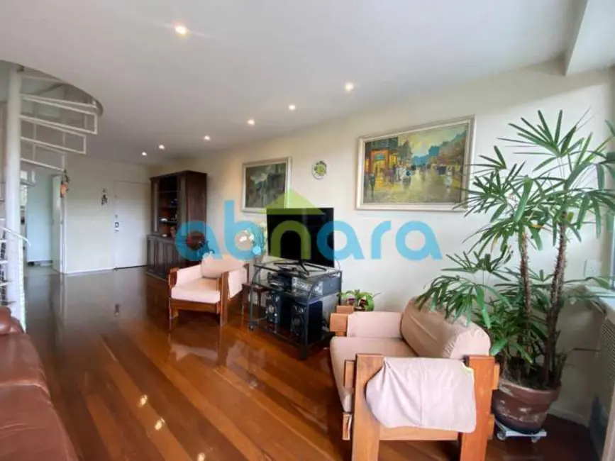 Foto 4 de Cobertura com 3 quartos à venda, 320m2 em Rio De Janeiro - RJ