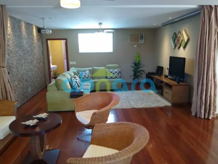 Foto 4 de Cobertura com 4 quartos à venda, 400m2 em Rio De Janeiro - RJ
