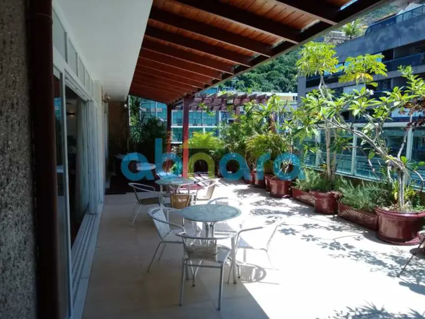 Foto 1 de Cobertura com 4 quartos à venda, 400m2 em Rio De Janeiro - RJ