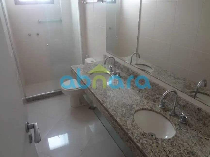 Cobertura com 4 quartos à venda, 289m2 em Rio De Janeiro - RJ - imagem 8 Foto 8 de Cobertura com 4 quartos à venda, 289m2 em Rio De Janeiro - RJ