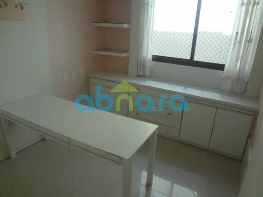 Cobertura com 4 quartos à venda, 289m2 em Rio De Janeiro - RJ - imagem 5 Foto 5 de Cobertura com 4 quartos à venda, 289m2 em Rio De Janeiro - RJ