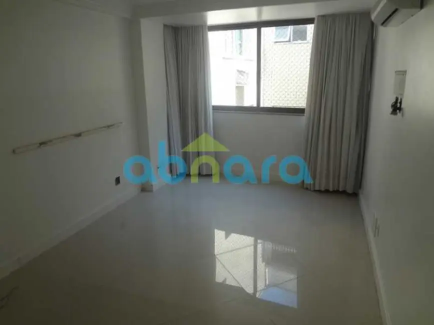 Cobertura com 4 quartos à venda, 289m2 em Rio De Janeiro - RJ - imagem 7 Foto 7 de Cobertura com 4 quartos à venda, 289m2 em Rio De Janeiro - RJ