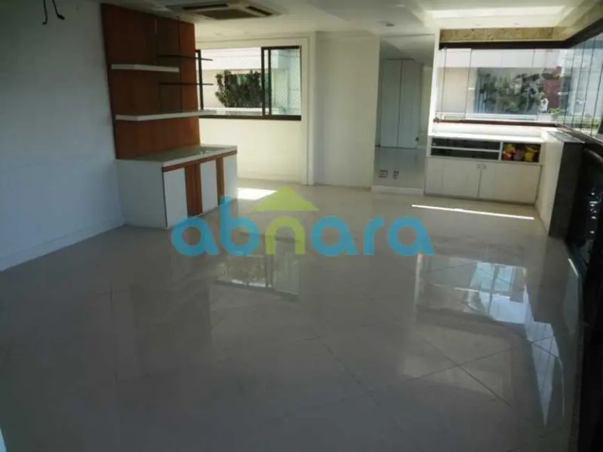 Cobertura com 4 quartos à venda, 289m2 em Rio De Janeiro - RJ - imagem 3 Foto 3 de Cobertura com 4 quartos à venda, 289m2 em Rio De Janeiro - RJ
