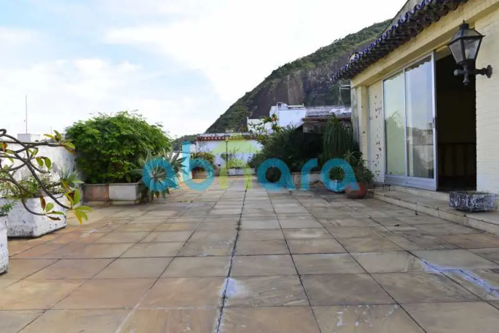 Foto 2 de Cobertura com 4 quartos à venda, 500m2 em Rio De Janeiro - RJ