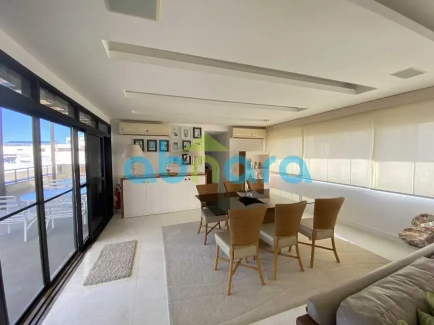 Foto 2 de Cobertura com 4 quartos à venda, 440m2 em Rio De Janeiro - RJ