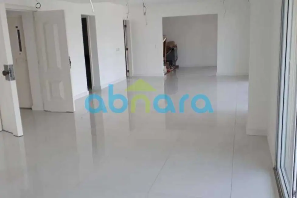 Foto 3 de Cobertura com 4 quartos à venda, 600m2 em Rio De Janeiro - RJ