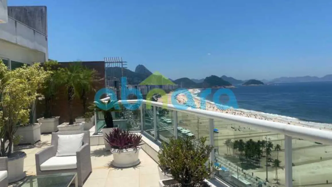 Cobertura com 4 quartos à venda, 680m2 em Rio De Janeiro - RJ - imagem 2 Foto 2 de Cobertura com 4 quartos à venda, 680m2 em Rio De Janeiro - RJ