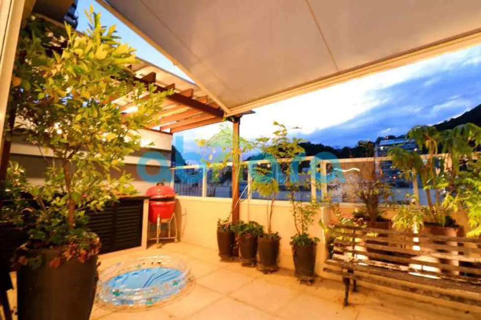 Foto 2 de Cobertura com 4 quartos à venda, 160m2 em Rio De Janeiro - RJ