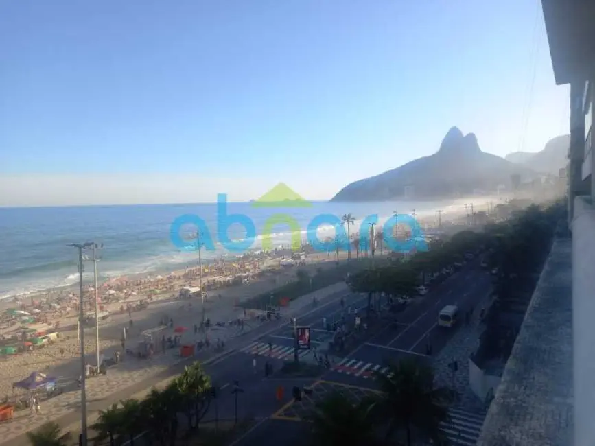 Foto 1 de Cobertura com 4 quartos à venda, 250m2 em Rio De Janeiro - RJ
