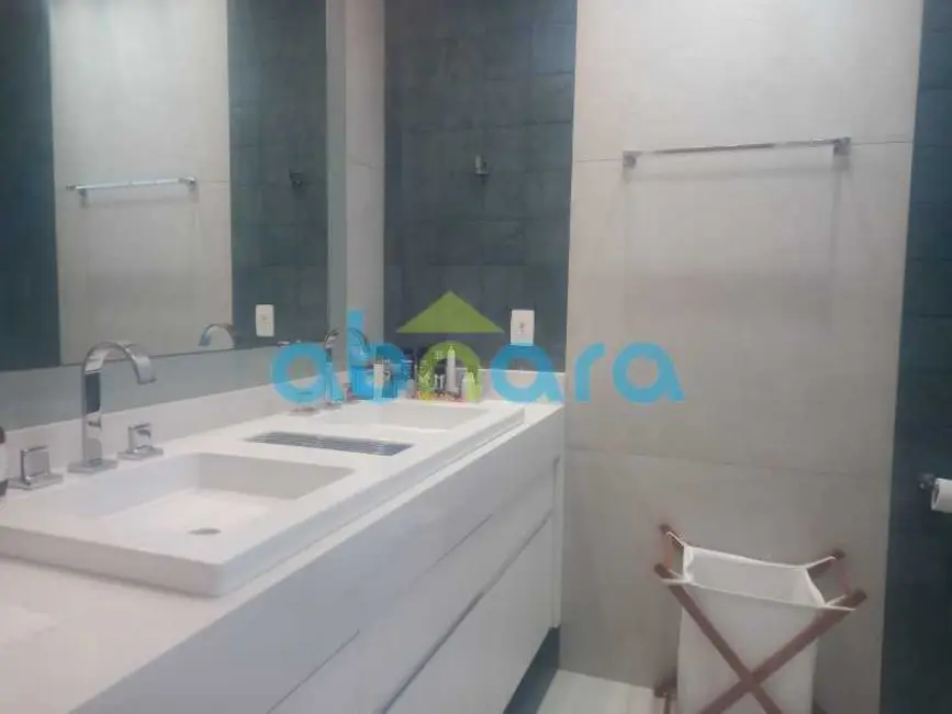 Foto 8 de Cobertura com 4 quartos à venda, 250m2 em Rio De Janeiro - RJ