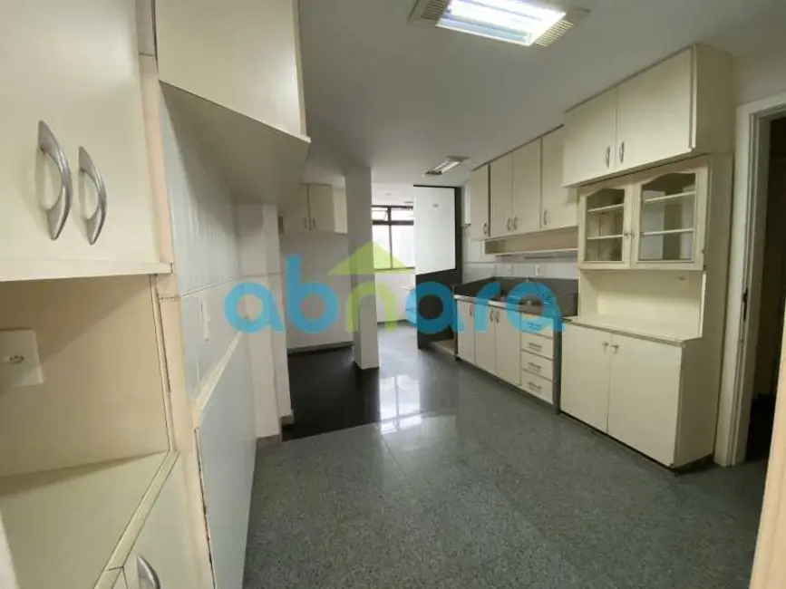 Foto 9 de Cobertura com 4 quartos à venda, 280m2 em Rio De Janeiro - RJ