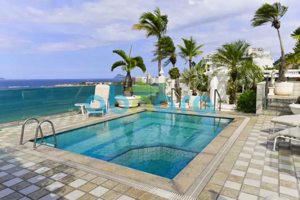 Foto 1 de Cobertura com 5 quartos à venda, 1500m2 em Rio De Janeiro - RJ