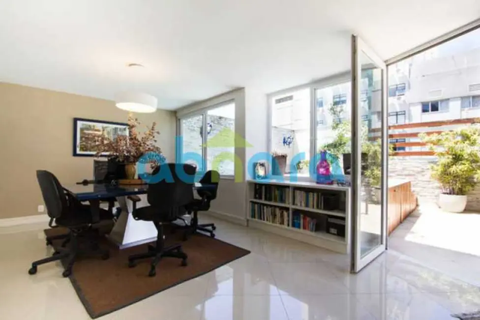 Foto 1 de Cobertura com 5 quartos à venda, 390m2 em Rio De Janeiro - RJ