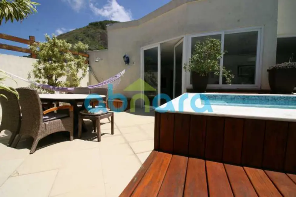 Foto 3 de Cobertura com 5 quartos à venda, 390m2 em Rio De Janeiro - RJ