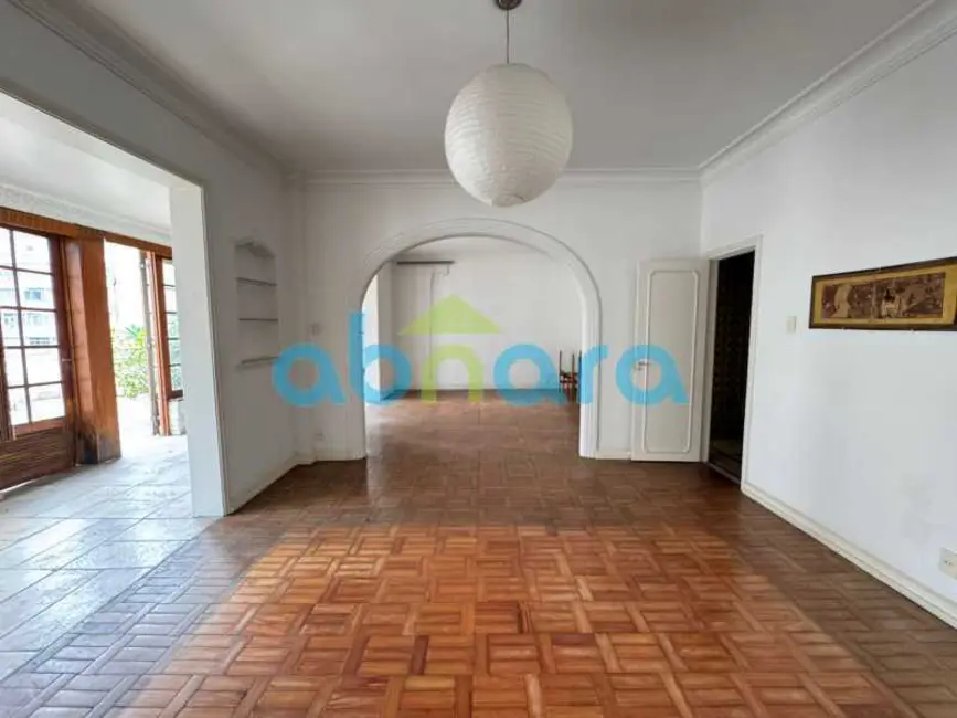 Foto 1 de Cobertura com 6 quartos à venda, 300m2 em Rio De Janeiro - RJ