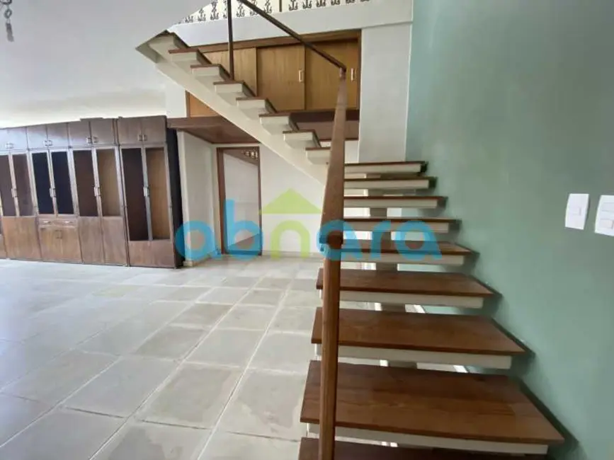 Foto 3 de Cobertura com 7 quartos à venda, 200m2 em Rio De Janeiro - RJ