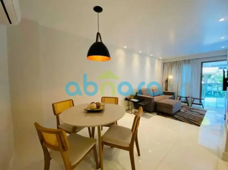 Foto 2 de Loft / Flat com 2 quartos à venda, 75m2 em Rio De Janeiro - RJ