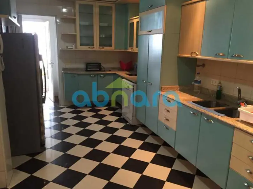 Foto 7 de Apartamento com 4 quartos à venda, 300m2 em Rio De Janeiro - RJ