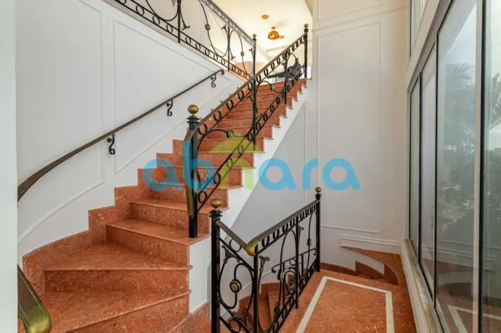 Cobertura com 4 quartos à venda, 900m2 em Rio De Janeiro - RJ - imagem 6 Foto 6 de Cobertura com 4 quartos à venda, 900m2 em Rio De Janeiro - RJ